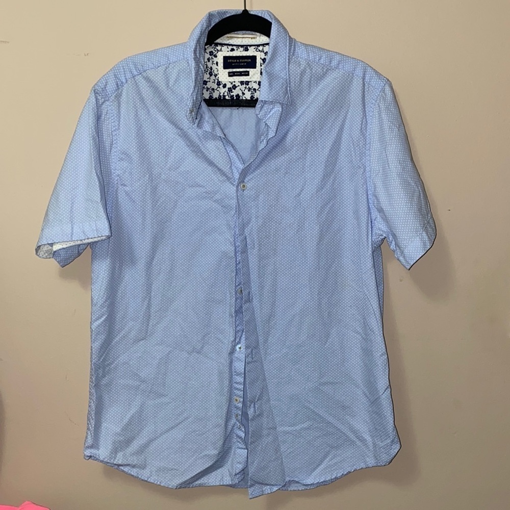 Denim & Flowers • Short Sleeve • Button Up • Large